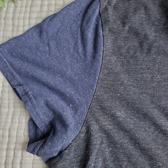 American Eagle Henley - Picture 3 of 4